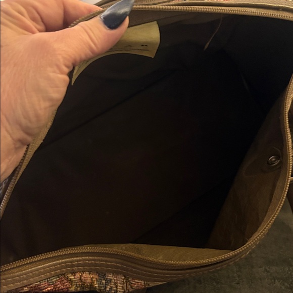 3 piece vintage Jaguar luggage set - Picture 10 of 15